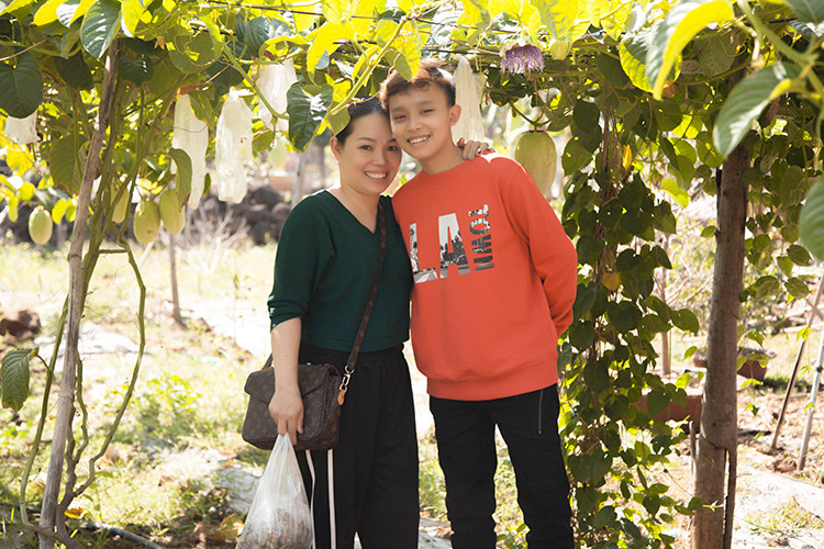 Hồ Văn Cường hiện tập trung học tập và chỉ thi thoảng mới đi hát.