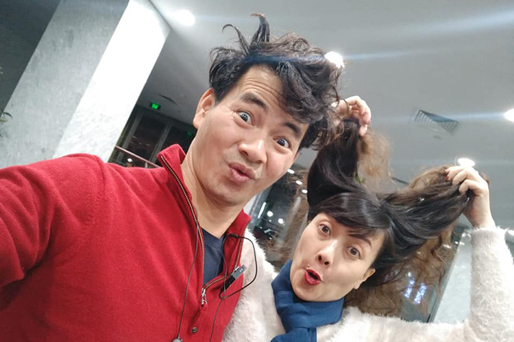 Miệt mài tập luyện nhưng các nghệ sĩ vẫn không quên cập nhật hình ảnh hậu trường chương trình với người hâm mộ.