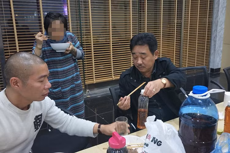 Các nghệ sĩ và ê-kíp rất vất vả tập luyện trong suốt 3 tuần qua.