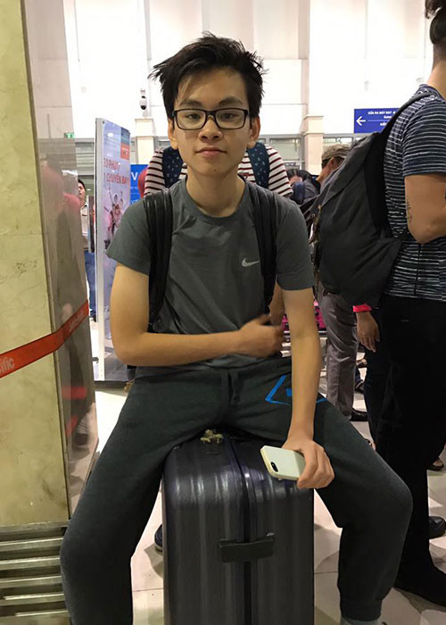 Kín tiếng về đời tư nhưng trên trang cá nhân, Chi Bảo vẫn thường xuyên chia sẻ hình ảnh con trai Gia Cát.