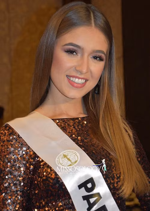 Đến từ Paraguay, Gabriela Soley giành 2 giải phụ. Không chỉ có kỹ năng catwalk chuyên nghiệp, đối thủ của Ngân Anh còn sở hữu nhan sắc xinh đẹp. Nhiều người dự đoán Gabriela sẽ tiến xa trong chung kết. Ảnh: Missosology