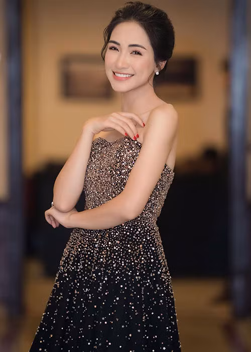 Đến nay, mối tình tốn giấy mực báo chí của Hòa Minzy là cuộc tình cũ với cầu thủ Công Phượng.