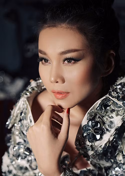 Kín tiếng nên chân dài sinh năm 1983 đến nay chưa từng công khai danh tính bất cứ người bạn trai nào.