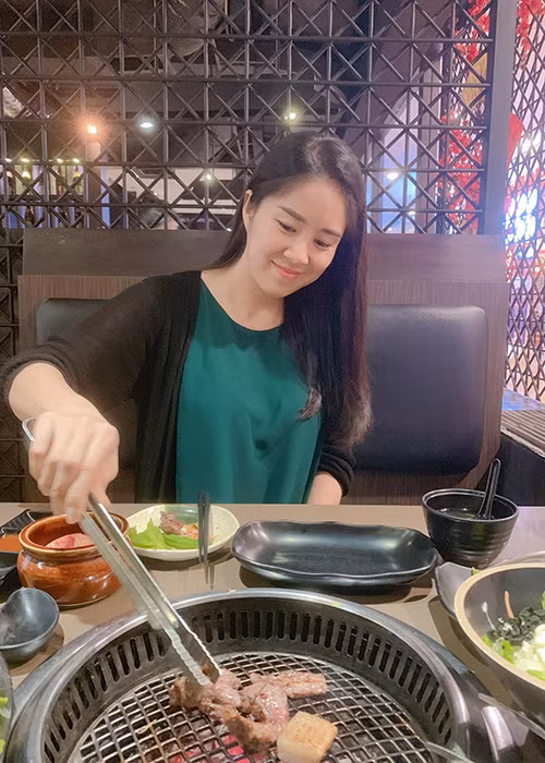 Giống như Ngọc Thạch, đây là lần thứ hai Lê Phương mang bầu. Trước đó, Lê Phương hạ sinh con trai đầu lòng vào năm 2012.