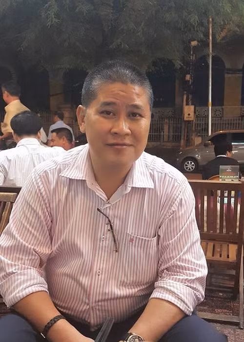 Phước Sang cho biết, số tiền đó được Chung Minh hùn vốn nhưng rồi lại rút. Vì kinh doanh khó khăn nên Phước Sang không thể thể trả kịp. Về chiếc xe, Phước Sang cho biết anh cũng bị một người bạn khác mượn đi chơi bời, sau đó anh đã trao trả lại cho chủ cũ.