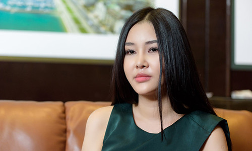 Loat phat ngon bi nem da cua Le Au Ngan Anh