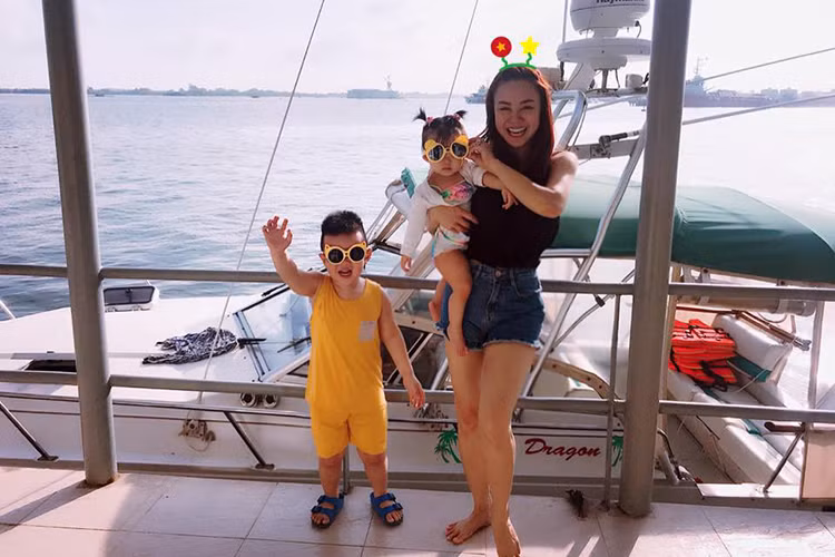 Lấy chồng đại gia, Vy Oanh có cuộc sống sang chảnh.