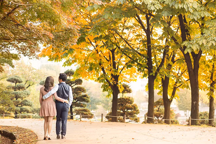 Thụy Vy tiết lộ cả hai vốn định thực hiện bộ ảnh cưới tại Cuba hay Ladakh (Ấn Độ) nhưng cuối cùng lại chọn Hàn Quốc.