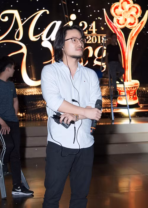 Là tổng đạo diễn chương trình Mai Vàng 2018, Hoàng Nhật Nam đã lên tiếng xin lỗi nghệ sĩ Thành Lộc. Ảnh: Người đưa tin.