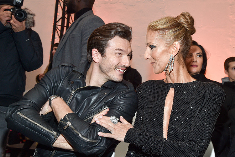 Trai trẻ bầu bạn với giọng ca “My heart will go on” năm nay 34 tuổi, đến từ Tây Ban Nha và là vũ công kiêm nhà diễn họa thời trang. Ảnh: People