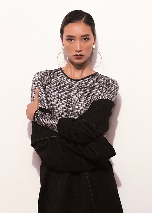 Chân dài bước ra từ Vietnam's Next Top Model nay đã làm mẹ và vẫn đi diễn thời trang.