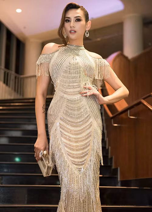 Ngoài chiều cao khủng, Võ Hoàng Yến còn có lợi thế vẻ đẹp rất Tây khi hoạt động trong làng người mẫu.