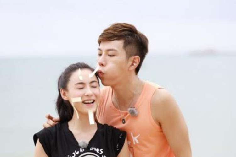 Sự thân thiết của Trương Bá Chi và Hà Mạnh Hoài dấy nghi vấn cả hai có quan hệ tình cảm.