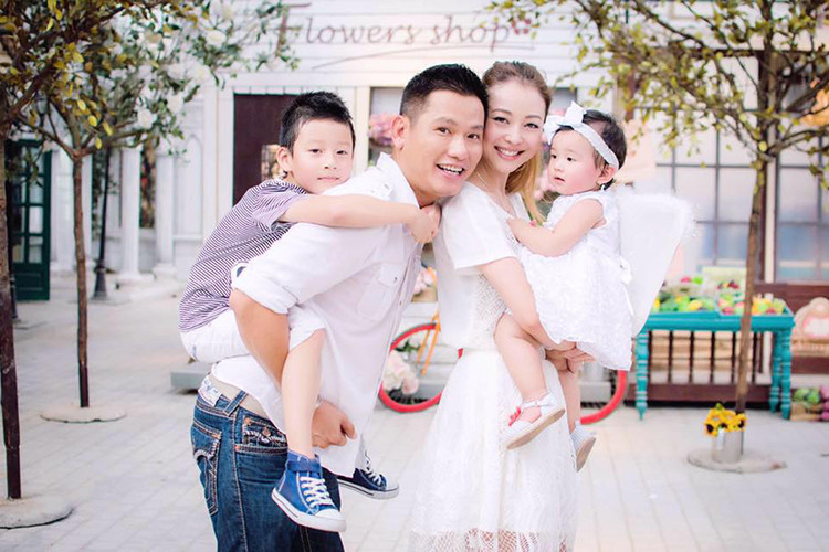 Chong dai gia cua Jennifer Pham het muc cung chieu con rieng