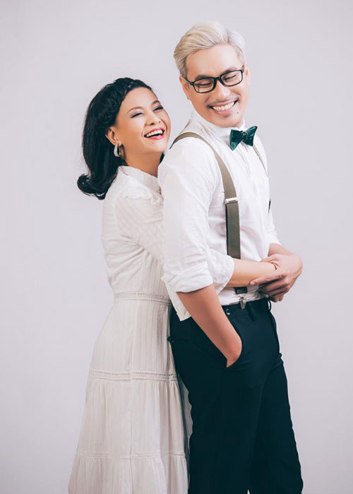 Fan mong chờ cặp đôi chị em chênh nhau 18 tuổi này sẽ tổ chức đám cưới.