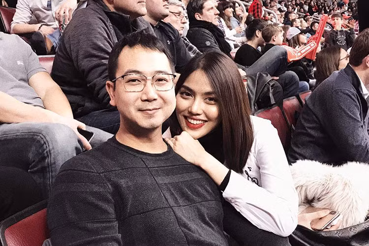 Từ một siêu mẫu đình đám, Lan Khuê trở thành cô dâu bạc triệu của làng giải trí Việt khi làm dâu một gia đình quyền lực, danh giá.