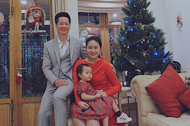 Siêu mẫu Phan Như Thảo kết hôn với đại gia Đức An. Anh là doanh nhân Việt kiều Mỹ thành đạt.