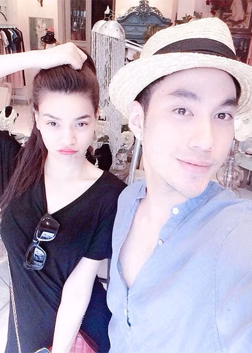 Tình chị em của Lý Quí Khánh với Hà Hồ vẫn thân thiết trong làng giải trí đầy thị phi khiến nhiều người ngưỡng mộ. Ảnh: FBNV Xem video "Hồ Ngọc Hà lên tiếng khi bị đồn ế show, hết thời". Nguồn Youtube/vtc