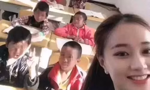 Nhieu dan ong bi lua tien boi hinh anh co giao vung cao xinh dep