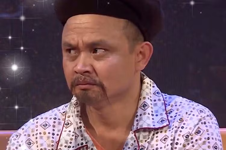 Xuân Nghĩa cố gắng xây dựng phong cách riêng khi diễn hài để có được chỗ đứng. Ảnh: Dân Việt