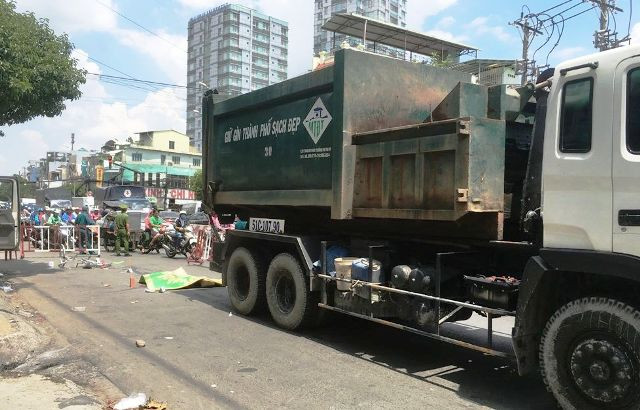 Hiện trường vụ tai nạn thương tâm.