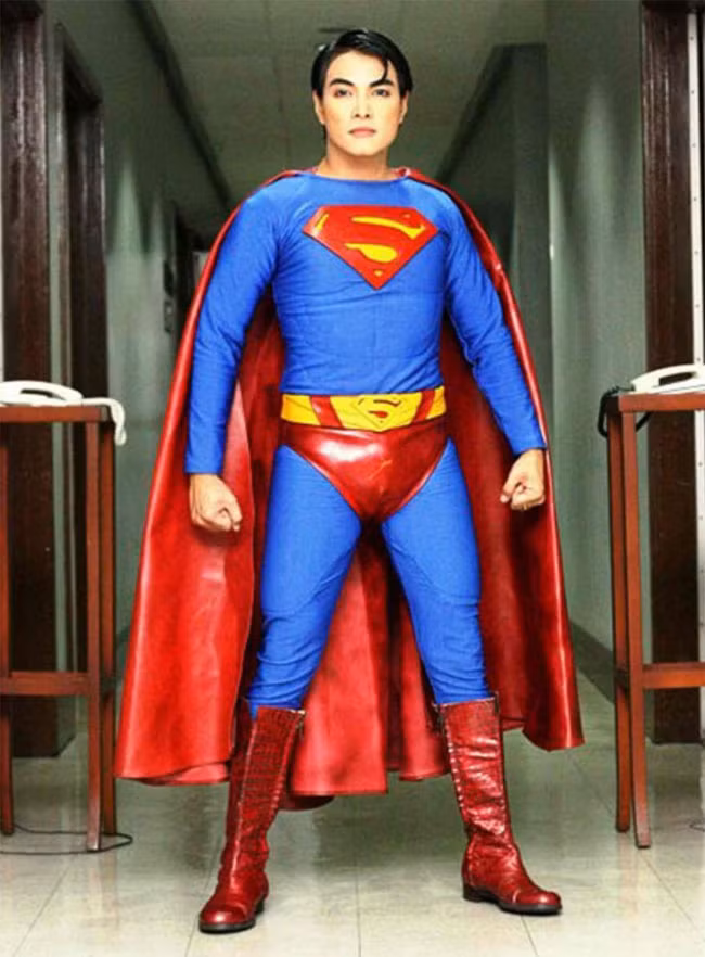 18 nam phau thuat tham my de giong superman-Hinh-9