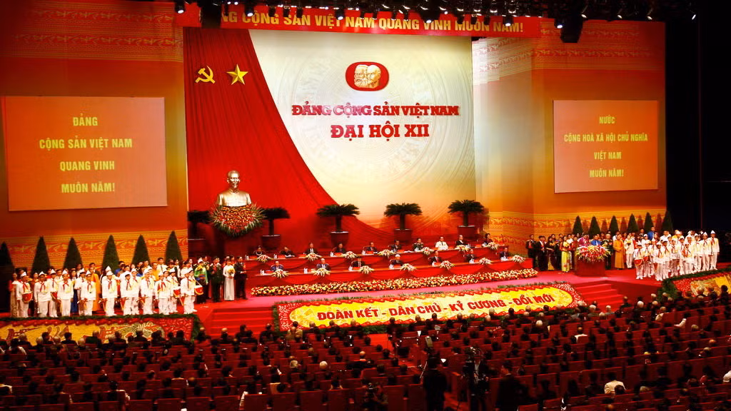 Hom nay, Ban chap hanh Trung uong khoa XII duoc bau nhu the nao?