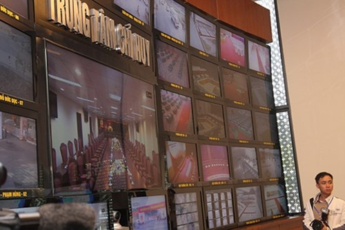 Ben trong Trung tam Chi huy bao ve Dai hoi Dang-Hinh-3