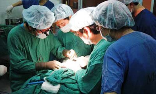 Hang loat thanh nien suyt mat “cua quy” vi hanh dong dai dot