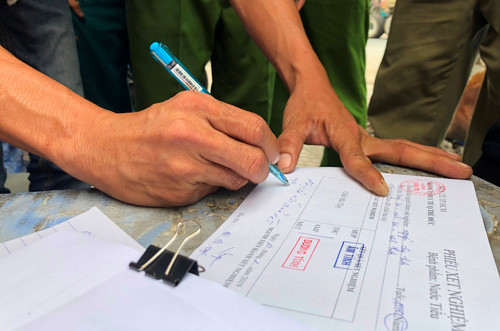 Hai hung loi thu nhan cua tai xe container “choi” cung luc 3 loai ma tuy-Hinh-4