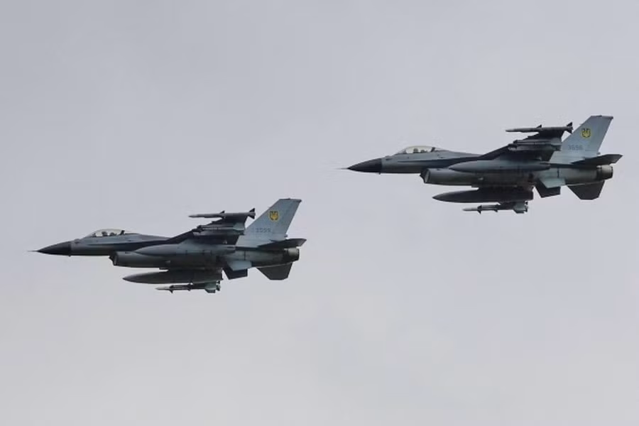 Dự báo sắp tới, một lô tiêm kích F-16 nữa của Không quân Hoàng gia Bỉ và Na Uy cũng sẽ được gửi đi hiện đại hóa tại Mỹ trước khi giao cho Kyiv. Nhiều khả năng những chiếc F-16 đang phục vụ trong biên chế USAF cũng sẽ trải qua quá trình sửa đổi tương tự.