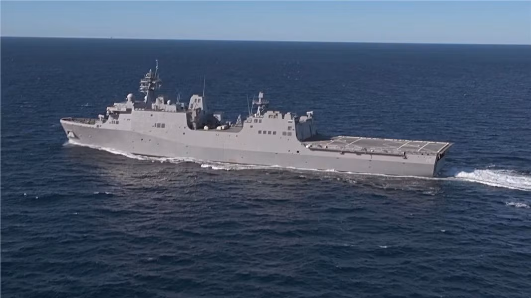 “LPD-29 có khả năng cung cấp thông tin tình báo và phản gián tốt hơn cho đội hình chiến đấu", Tướng S.J. Mahoney - Phó Tư lệnh Thủy quân lục chiến Mỹ lưu ý như trên trong buổi lễ tiếp nhận chiếc LPD-29.