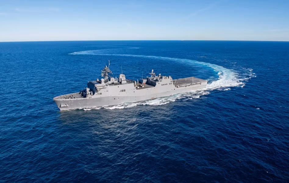 Hải quân Mỹ thời gian gần đây liên tục nhấn mạnh tầm quan trọng của những con tàu vận tải đổ bộ này, chúng được mô tả là nền tảng hàng hải hiện đại, có tính tự động hóa cao nhờ được kết nối mạng chiến trường.