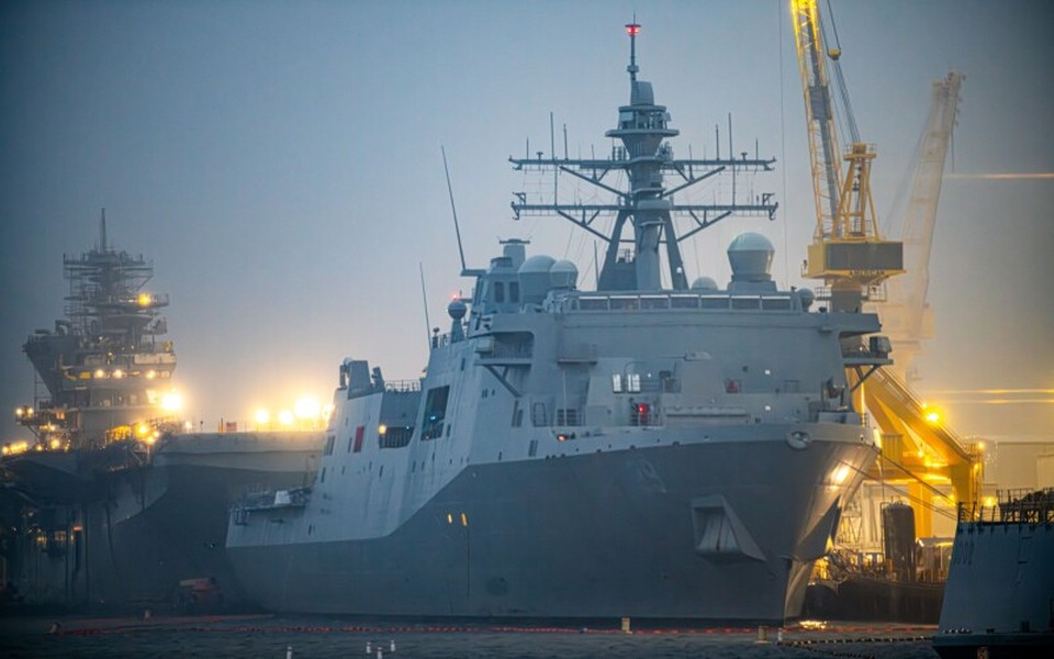 Chuyên gia Peter Suciu của tờ National Interest (NI) nhận xét: "Các siêu tàu sân bay chạy bằng năng lượng hạt nhân là những tàu chiến ấn tượng, có khả năng phô diễn sức mạnh của Hải quân Mỹ (USN) trên khắp thế giới".