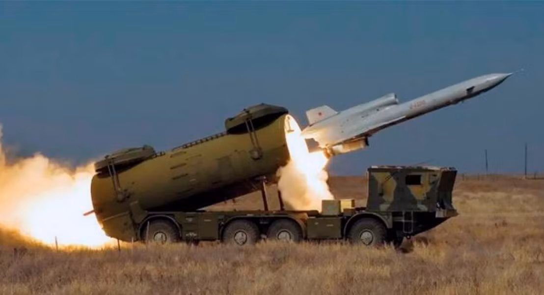 Chiếc Tu-143 Reys có nhược điểm lớn đó là đường bay khá đơn giản, tốc độ tương đối chậm, không có khả năng lẩn tránh mục tiêu phòng không như những loại UAV chế tạo trong giai đoạn hiện nay.