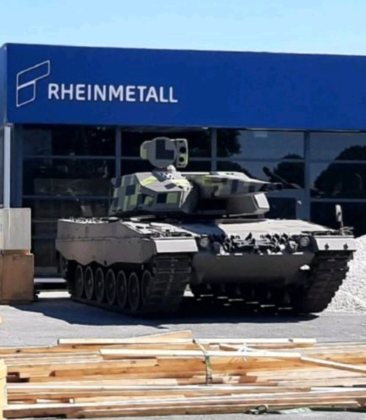 Cần đặc biệt lưu tâm là người đứng đầu bộ phận hệ thống mặt đất của công ty Rheinmetall - ông Bjorn Bernhard đã thông báo về việc đang nghiên cứu khả năng lắp đặt module phòng không Skyranger 35 trên xe tăng Leopard 1 dành riêng cho Ukraine.