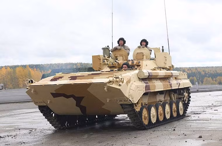 PRP-4A được thiết kế dựa trên khung bệ cơ sở xe chiến đấu bộ binh BMP-1, trọng lượng tổng thể 13,8 tấn, dài 6,74m, rộng 2,94m, cao 2,15m.