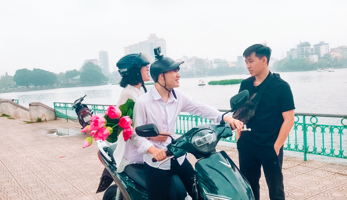 Quan quan “Khong di xa thi ta di gan”: “Lam du khach tai chinh que minh!”-Hinh-5