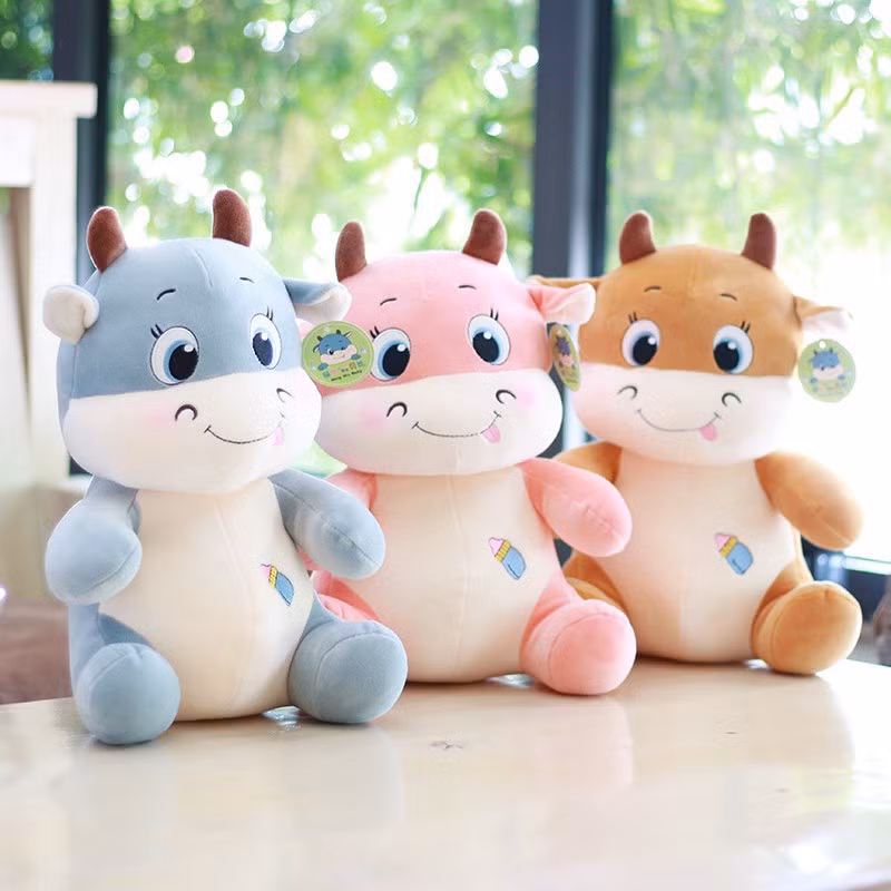 Cùng với việc vứt vạ vật, nhiều người, nhất là trẻ em có xu hướng ôm ấp thú nhồi bông. Mồ hôi và tế bào chết từ da người là môi trường lý tưởng để vi khuẩn, nấm mốc sinh sôi nảy nở. 