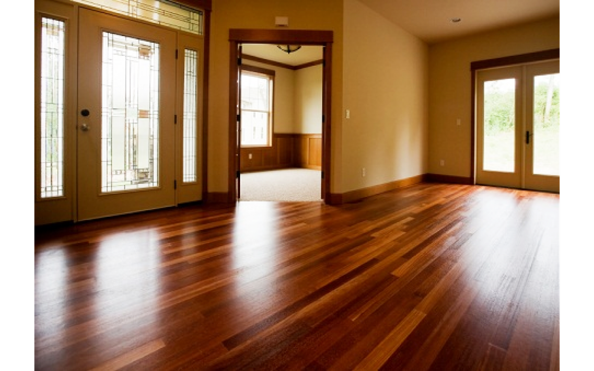 Giữ cho độ ẩm trong nhà dưới 60% để tránh bị nấm mốc: Những nơi thường xuyên sử dụng nước như nhà tắm, bồn rửa chén không nên để đọng nước. Phòng tắm nên được mở cửa thường xuyên để khô thoáng.