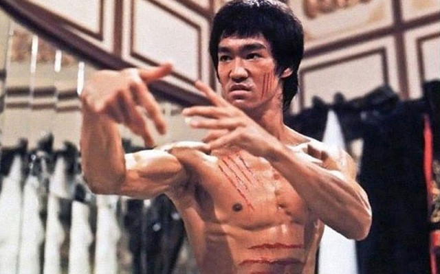 Các bác sĩ công bố nguyên nhân tử vong là chết do tai nạn bất ngờ. Theo đó, không ai biết chính xác nguyên nhân cái chết của Lý Tiểu Long là gì.