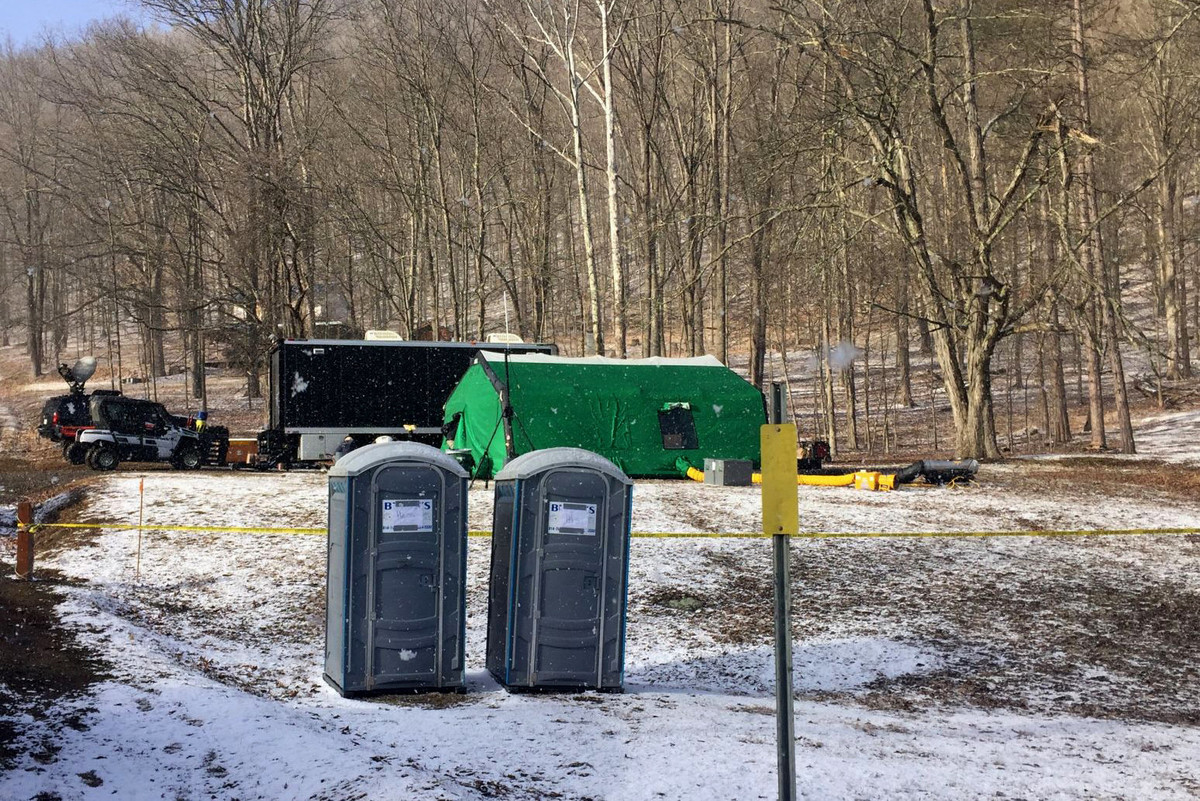 Người ta chỉ biết rằng, đội ngũ của Enviroscan đã đào bới địa điểm nghi là kho vàng bị mất tích trong suốt 2 ngày. Sau đó, một cái hố lớn được để lại. Không ai biết FBI đã tìm được những gì.