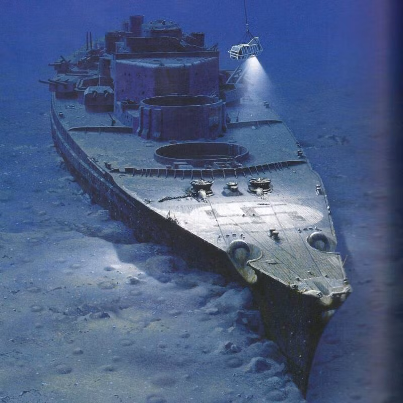 Phải tới năm 1989, tiến sĩ Robert Ballard tìm thấy xác chiến hạm Bismarck dưới đáy biển. Sau đó, các chuyên gia tiến hành khám phá, giải mã những bí mật về thiết giáp hạm hùng mạnh một thời của Đức.
