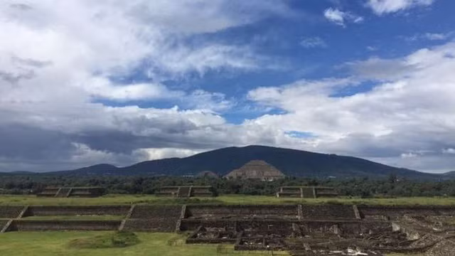 Theo các chuyên gia, đường hầm của người Aztec có niên đại khoảng 1.800 tuổi. Để có thể khám phá nơi này, các chuyên gia sử dụng những công nghệ hiện đại như robot điều khiển từ xa.