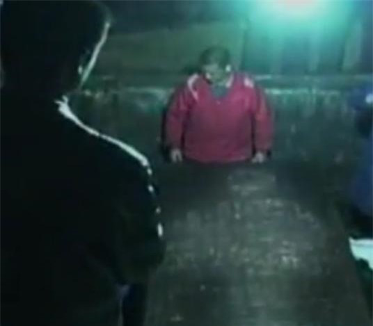 Mo ngoi mo nghin nam tuoi, chuyen gia run ray khi thay 