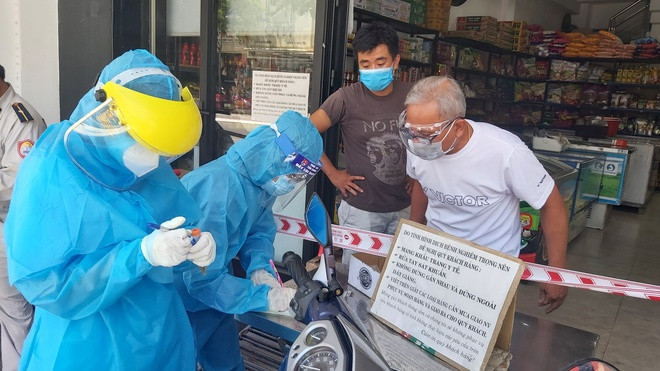 6 nguoi trong mot gia dinh o Da Nang nhiem nCoV chua ro nguon lay