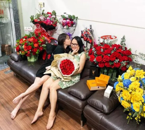 Bo cu Quang Hai mang me ruot 