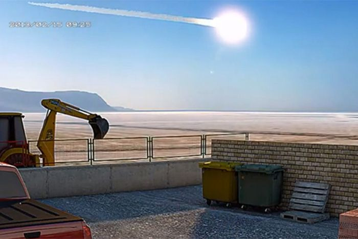 Thiên thạch có đường kính 17m, nặng 7.700 - 10.000 tấn. Với kích thước "khủng" như vây, nó lao xuống Trái đất đất với vận tốc 54.000 km/h, gần gấp 44 lần vận tốc âm thanh.