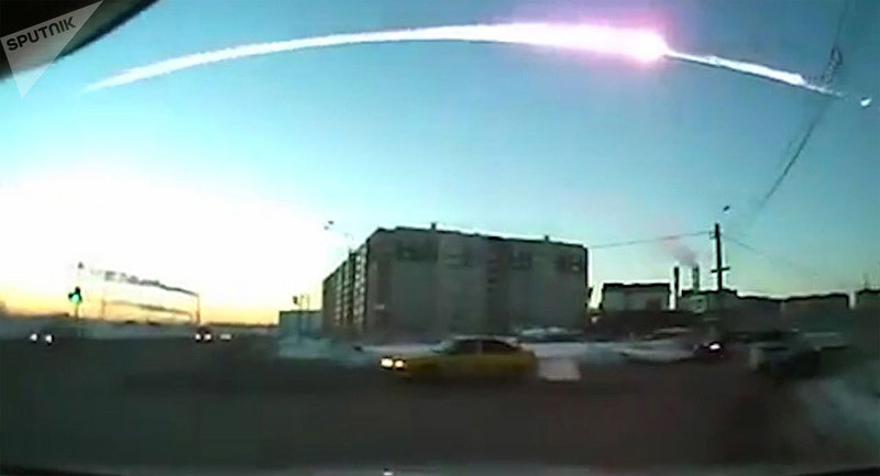 Thậm chí, sau khi xảy ra vụ nổ thiên thạch, người dân trong vùng ngửi thấy mùi khó chịu giống như thuốc súng.