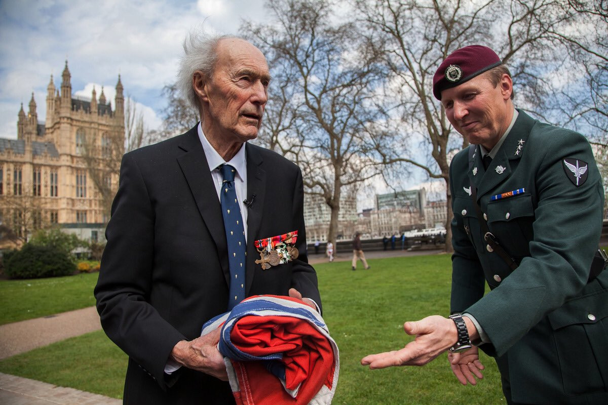 Sau khi hoàn thành, nhóm của Roenneberg nhanh chóng rút lui ra bên ngoài trước khi nhà máy của Hitler nổ tung. Nhờ hành động dũng cảm của Roenneberg và đồng đội, tham vọng hạt nhân của phát xít Đức bị dập tắt.